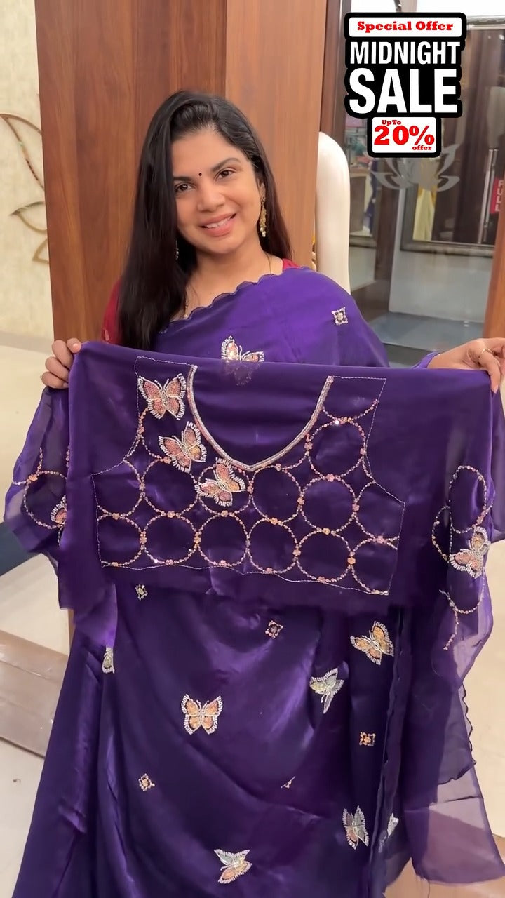 Midnight Sale 🌙✨

Special picks. Sweet prices.
Online-only saree s...