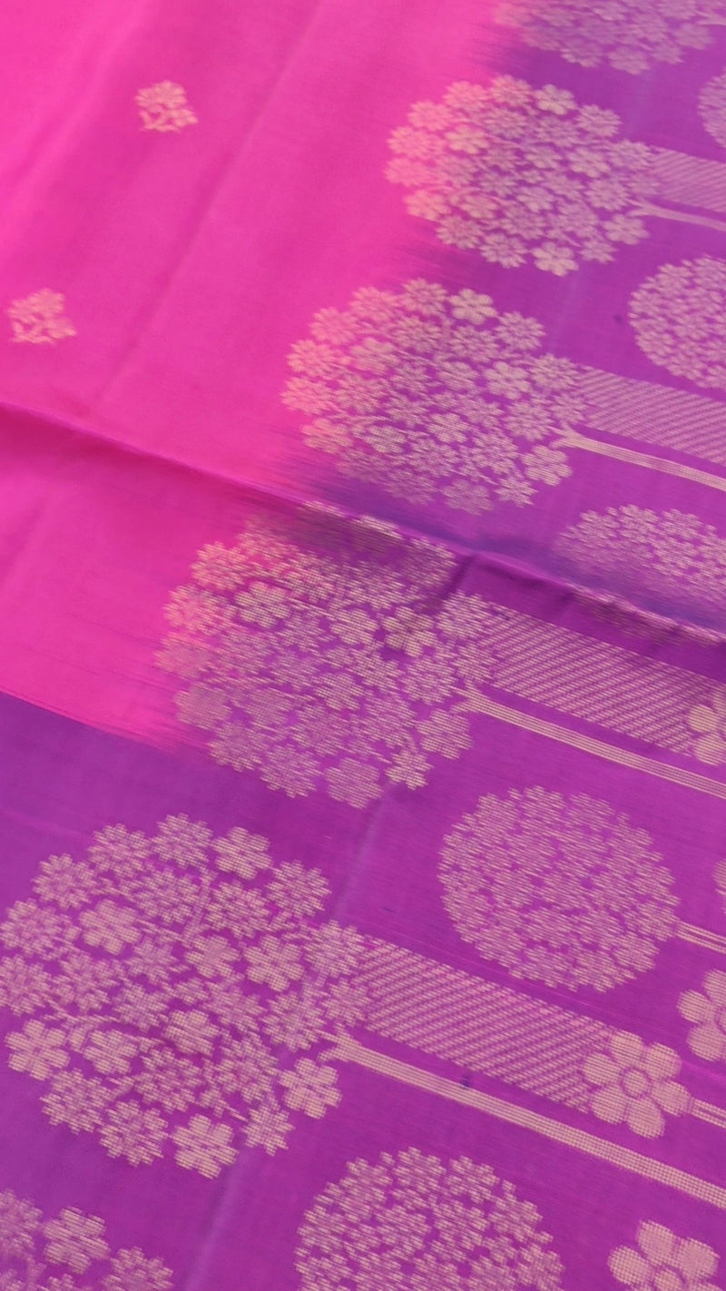 Pure Silk Saree ✨

Rich pure silk saree crafted with elegance and g...