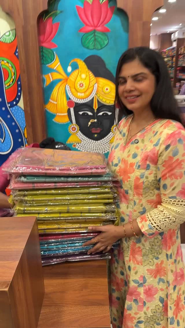 Tussar Silk Saree 

#sareelovers #sareedraping #silksarees #sareebl...