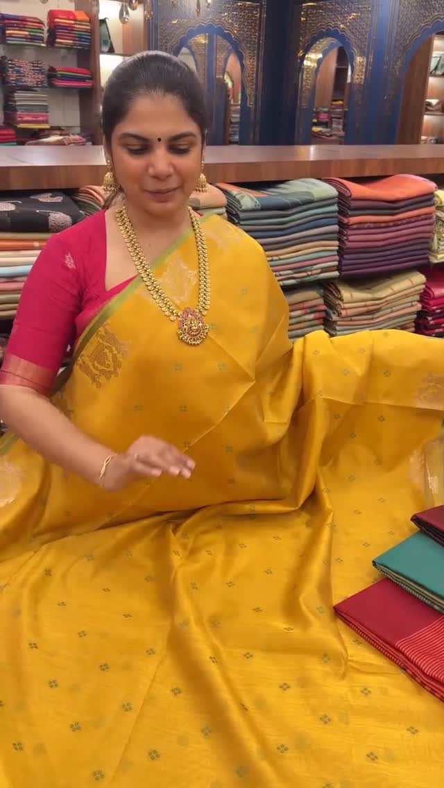 Raw Silk Saree | TTDS3008

#saree #sareelove #sareefashion #sarees ...