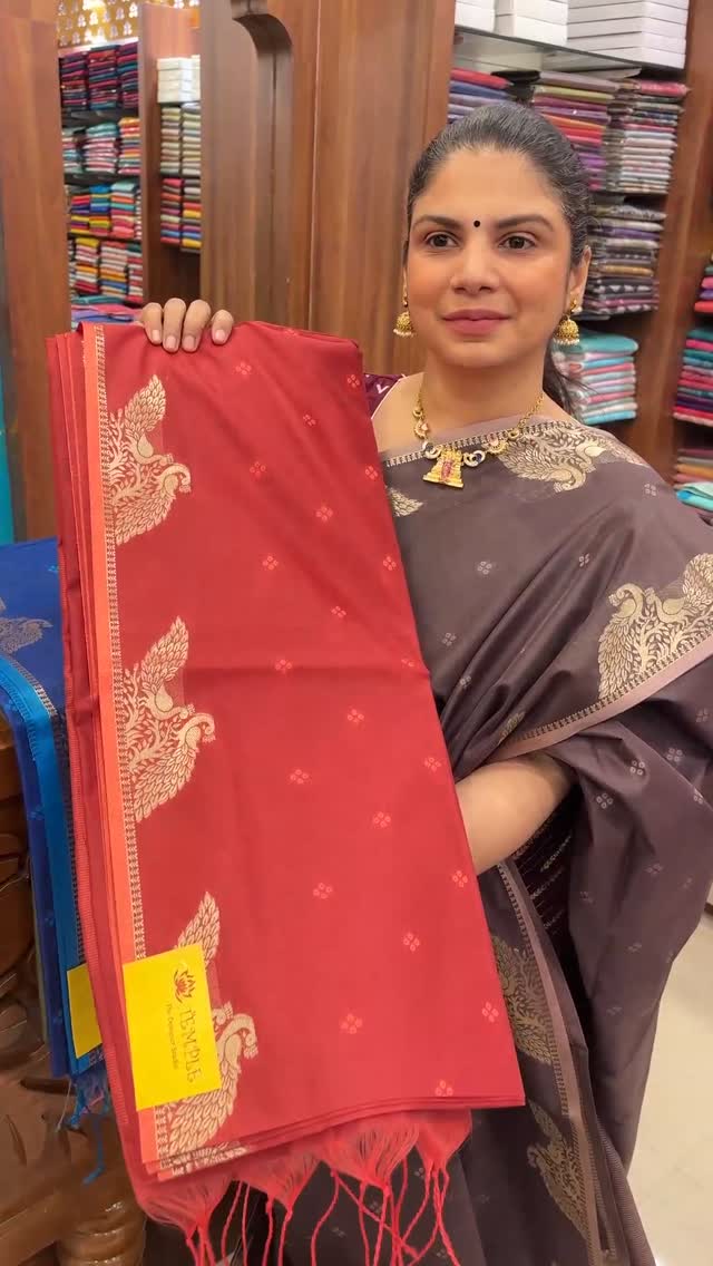 Raw Silk Cotton Saree
Product Code - TTDS3025

#saree #sareelove #s...