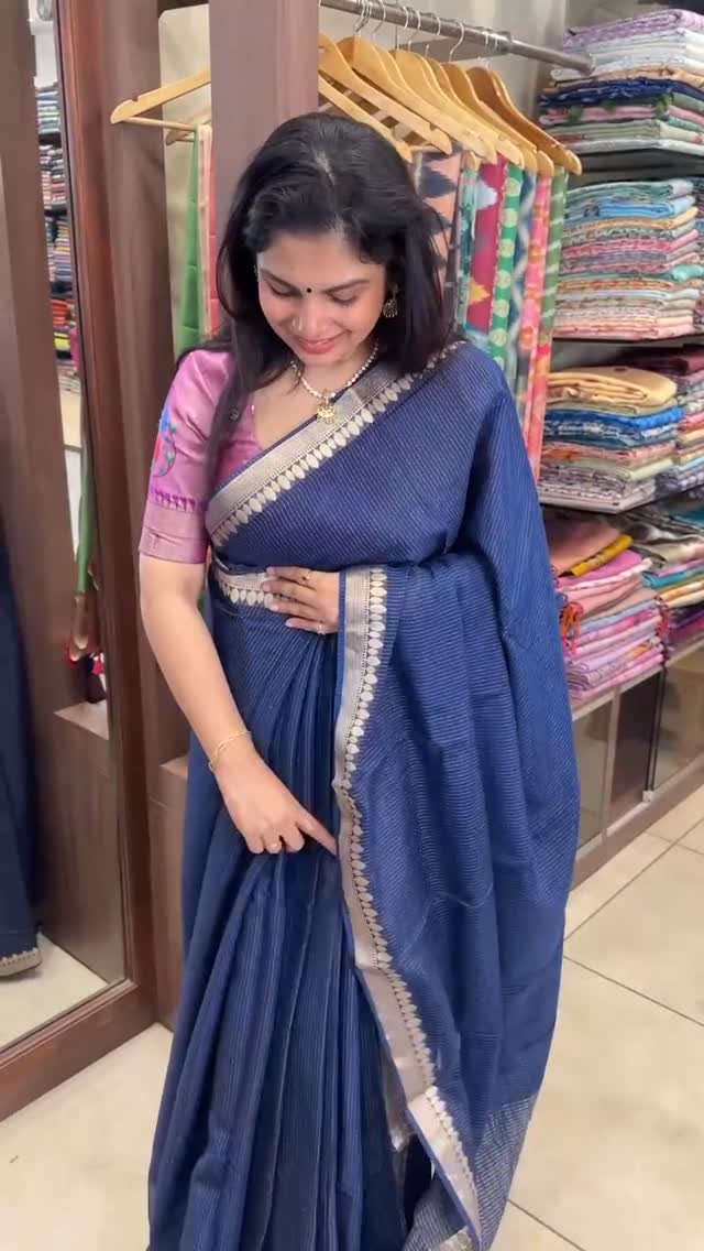 Georgette Saree With Vaira Oosi Pattern | TTDS2923 

#saree #sareel...