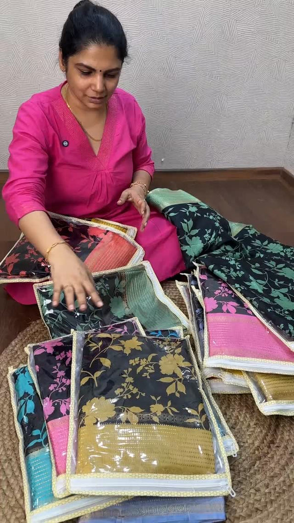 Saree Code - TTDS3093

Saree Name - Printed Fancy Saree

Blouse - R...