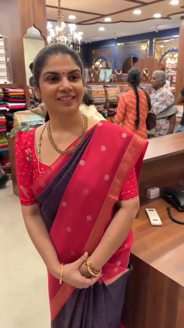 A small restock of your favourites is here ✨ 

Saree Code - TTDS278...