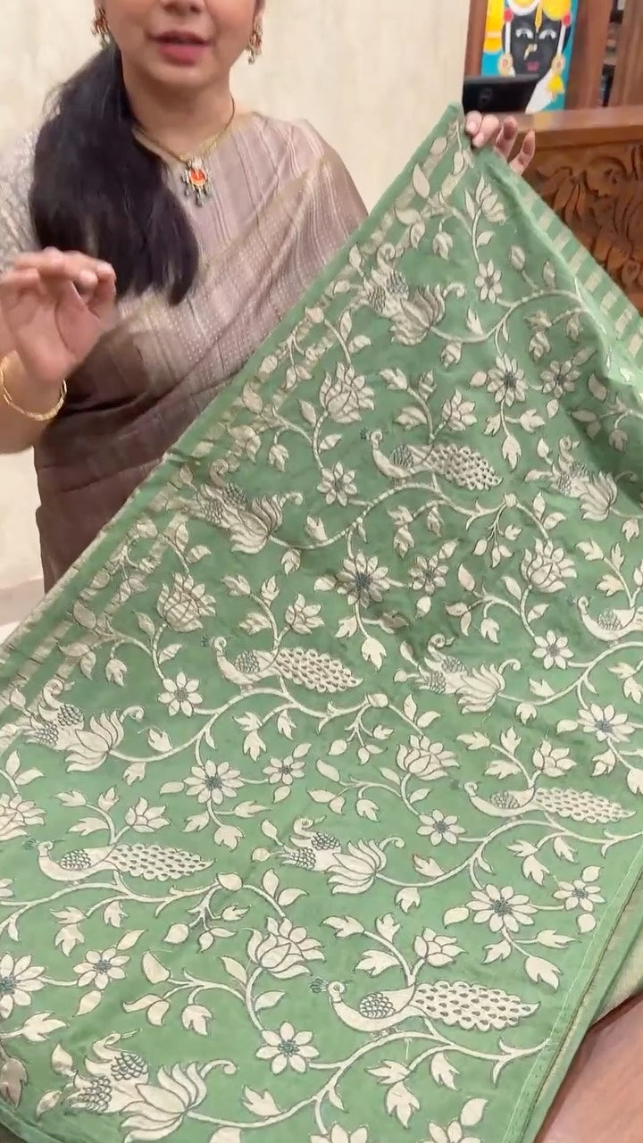 Fabric - Tissue Saree

Blouse - Running Blouse

Length - 5mtrs to 5...