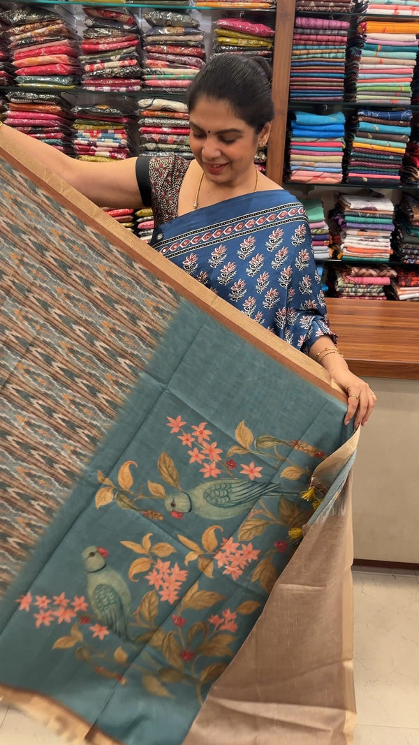 Saree Code - TTDS3100

Saree Name - Printed kota Saree

Blouse - Ru...