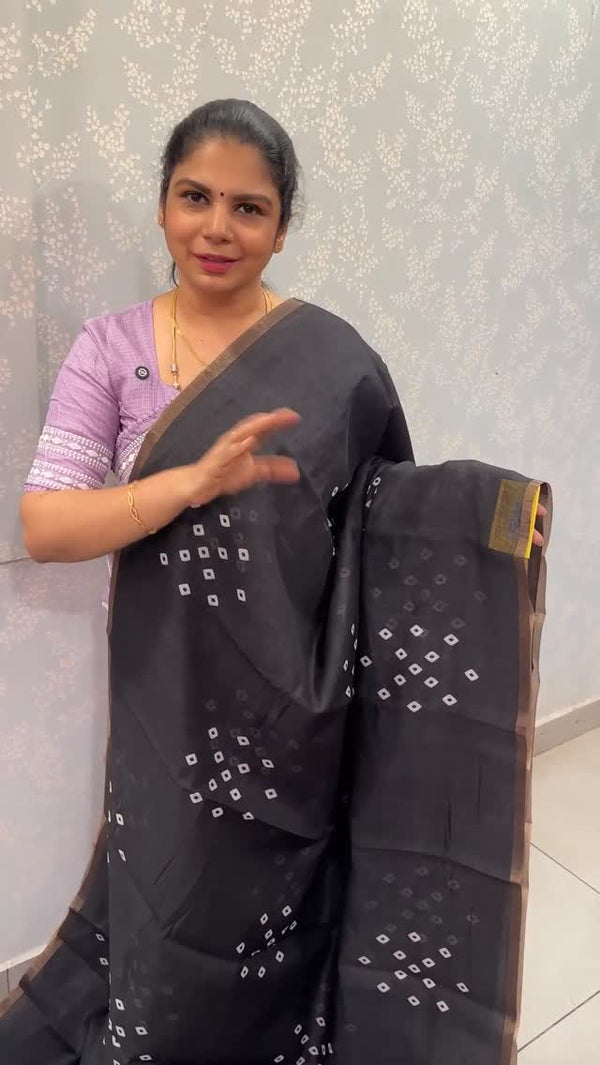 Saree Code - TTDS3120

Saree Name - Linen Cotton Saree

Blouse - Ru...
