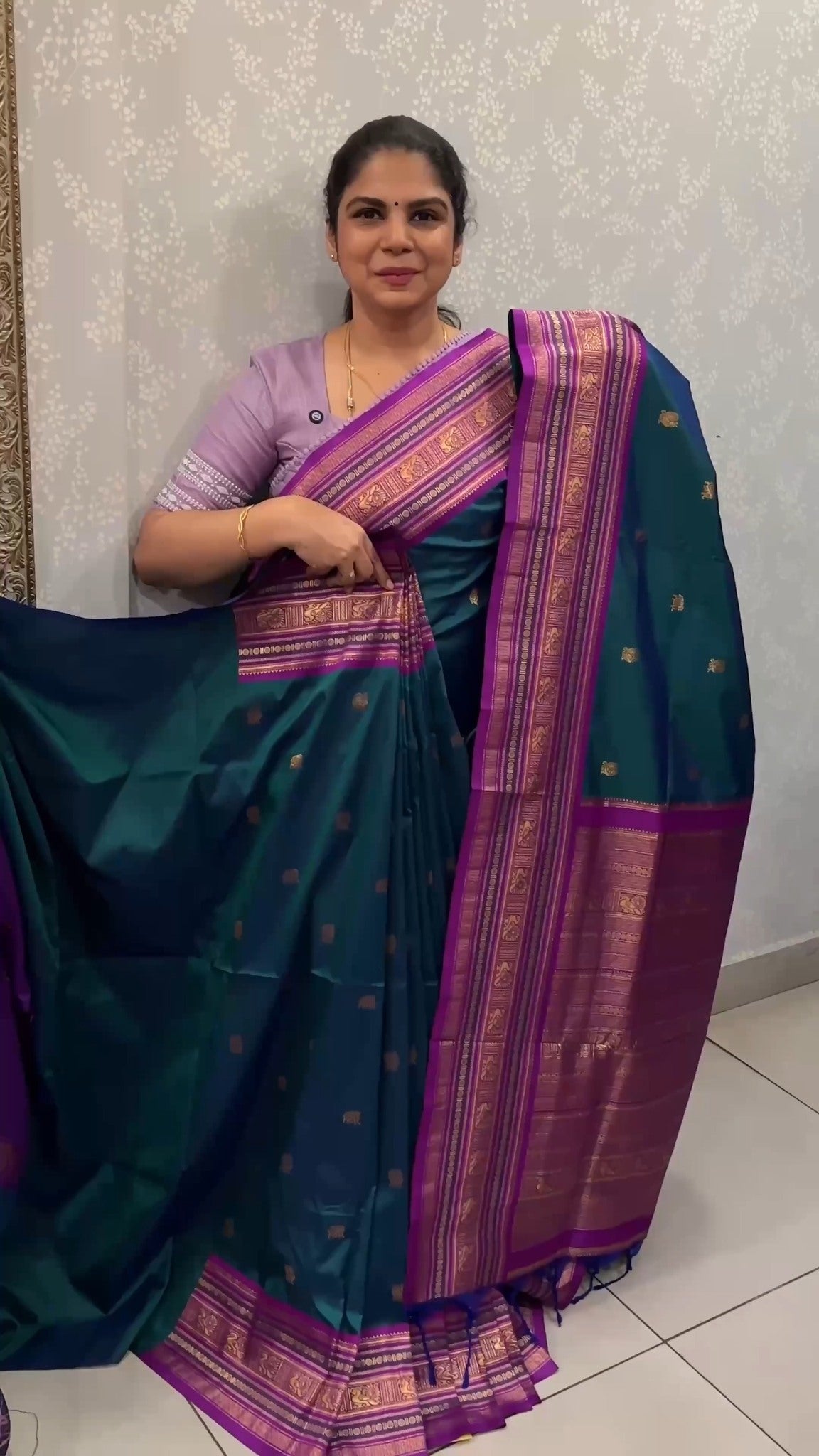 Saree Code - | TTDS3123

Saree Name -  Semi Silk Saree 

Blouse - R...