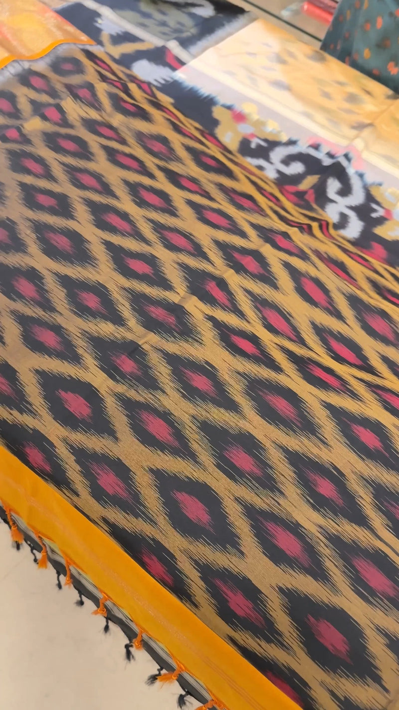 Saree Name - Semi Pochampally Silk Saree

Blouse - Running Blouse

...