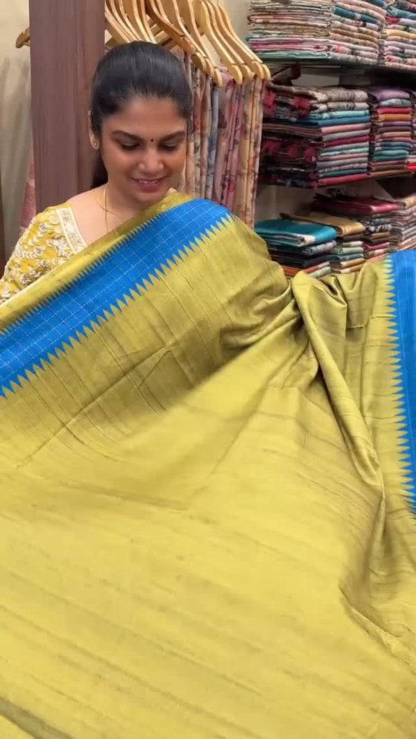 Saree Code - TTDS3154

Saree Name - Chanderi Silk Saree

Blouse - P...