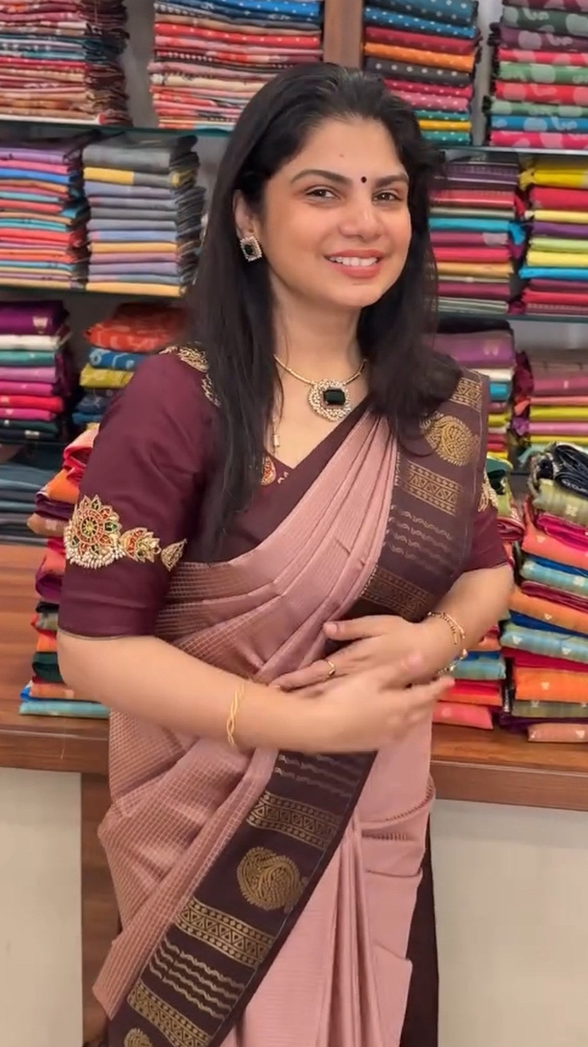 Follow @needlenthread_store 💛
Let’s stay connected there too!

Sar...