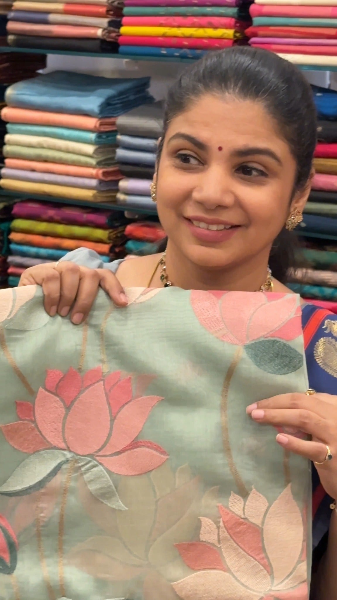 Saree Code - TTDS3232

Saree Name -Chettinad Cotton Saree 

Blouse ...