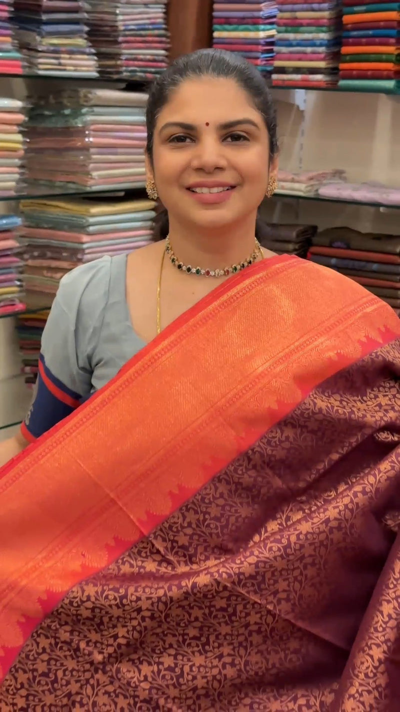Saree Code - TTDS3239

Saree Name - Designer Kanchivaram Silk Saree...