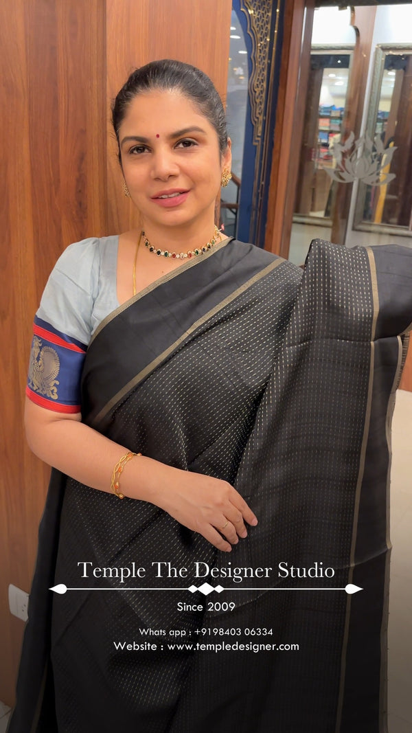 Saree Code - TTDS2896

Saree Name - Handloom Matka Silk Saree

Blou...