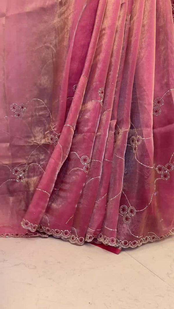 #sareelove Follow @needlenthread_store ✨
Your support means a lot t...