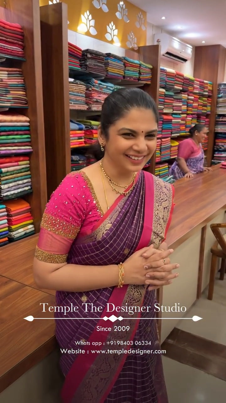 Saree Code - TTDS3227

Saree Name - Semi Silk Saree

Blouse - Contr...