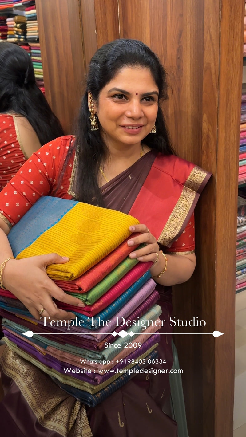 Saree Code - TTDS3279

Saree Name - Semi Kanchi Silk Saree

Blouse ...
