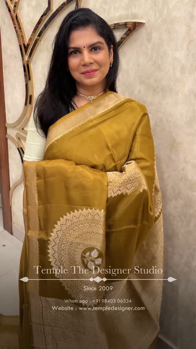 Saree Name - Mashru Silk saree

Blouse - Contrast Blouse

Length - ...
