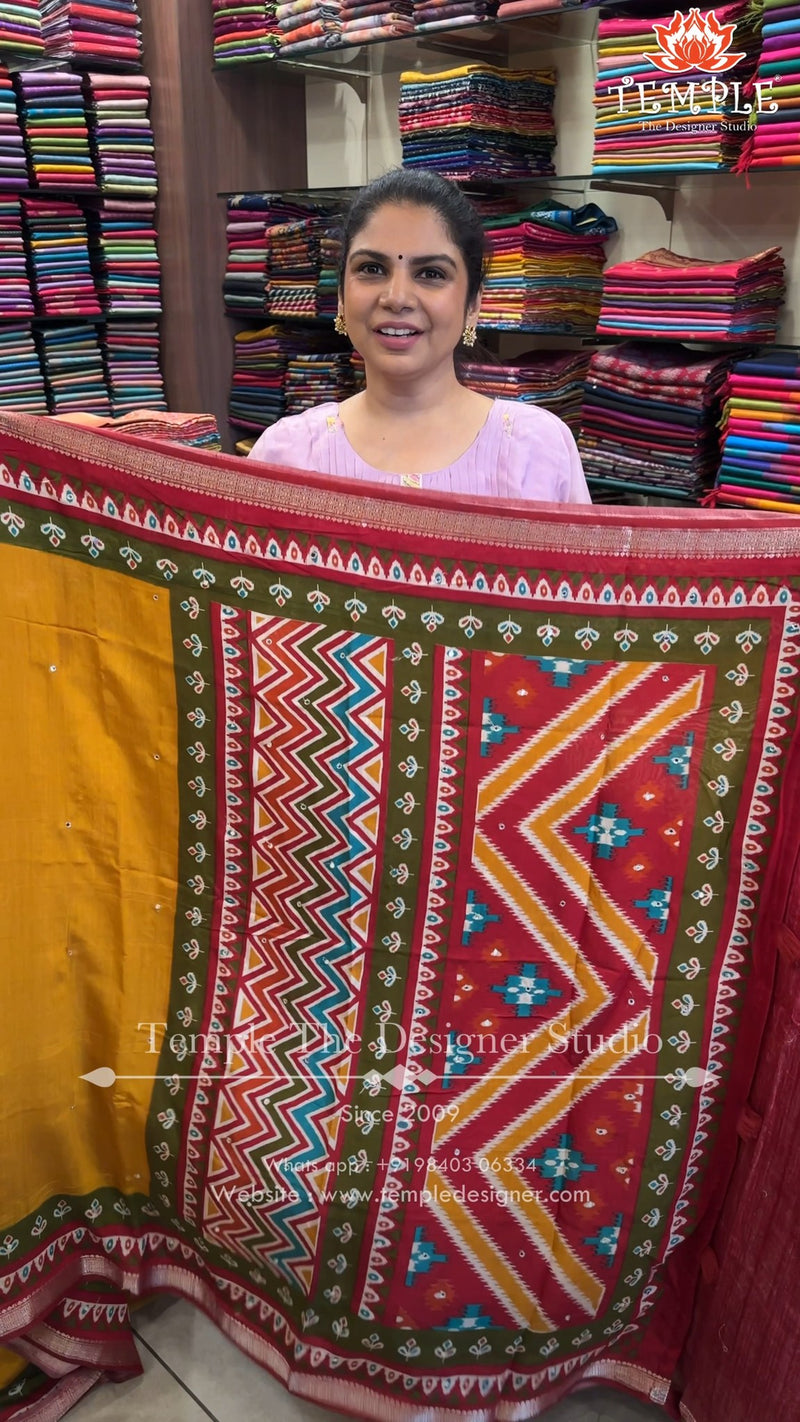 Saree Name -  Mangalagiri Cotton Saree

Blouse - Contrast Blouse

L...