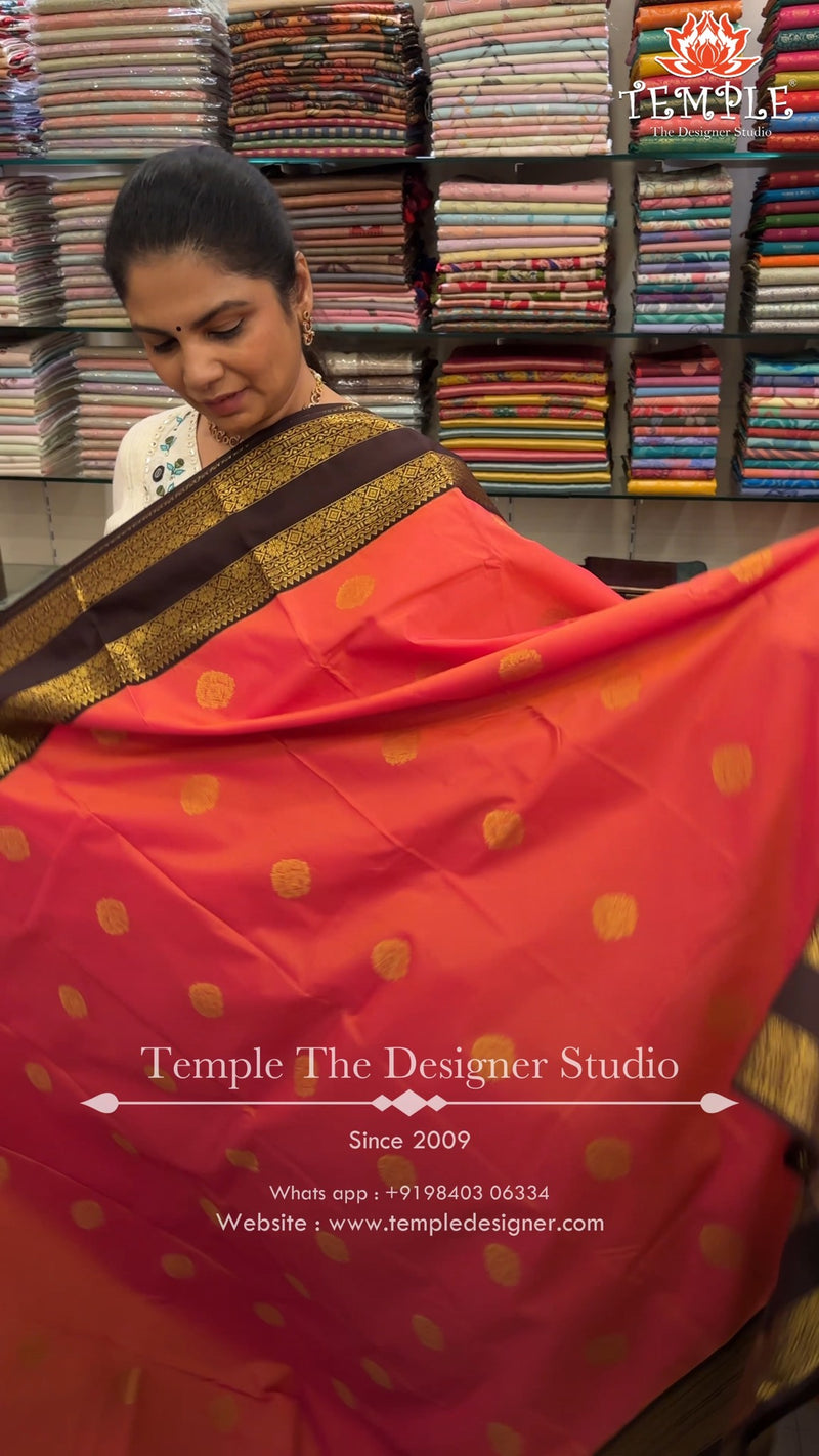 Saree Code - TTDS3300

Saree Name - Semi Silk Saree

Blouse - Contr...