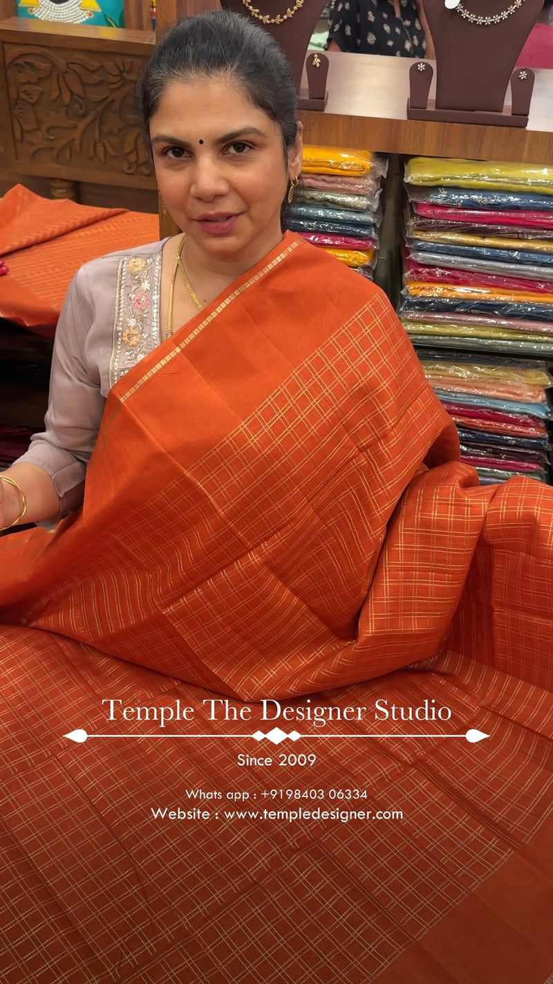 Saree Code -  TTDS3328

Saree Name - Handloom Matka Silk Saree

Blo...
