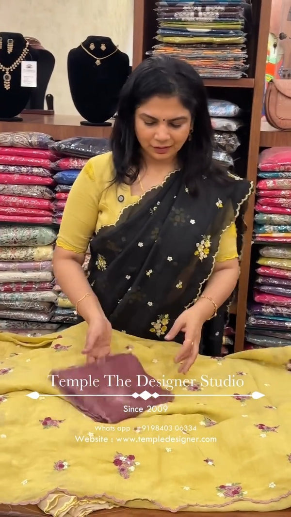 Saree Code - TTDS3412

Saree Name - Crushed Organza Saree

Blouse -...