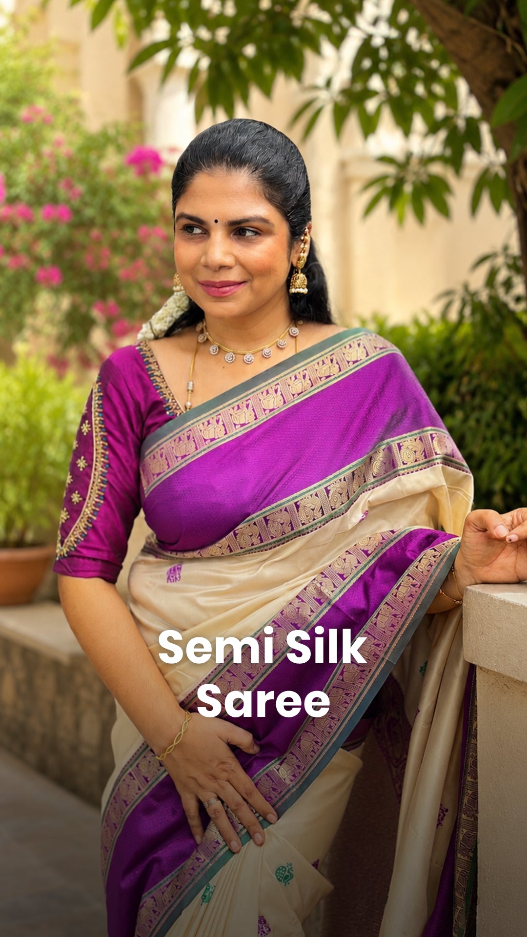 Saree Code - TTDS3253

Saree Name - Semi Kanchi Silk Saree

Blouse ...