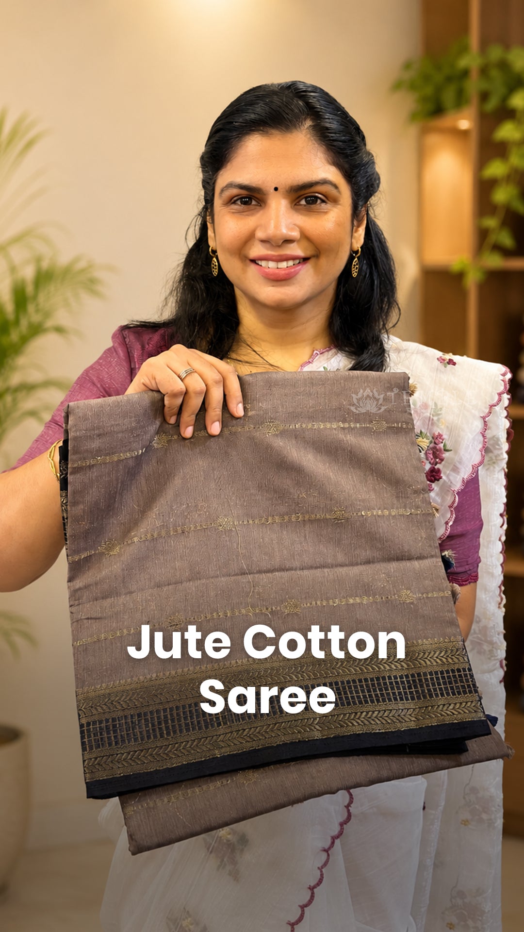 Saree Code - TTDS3449

Saree Name - Jute Silk Cotton Saree | PRE BO...