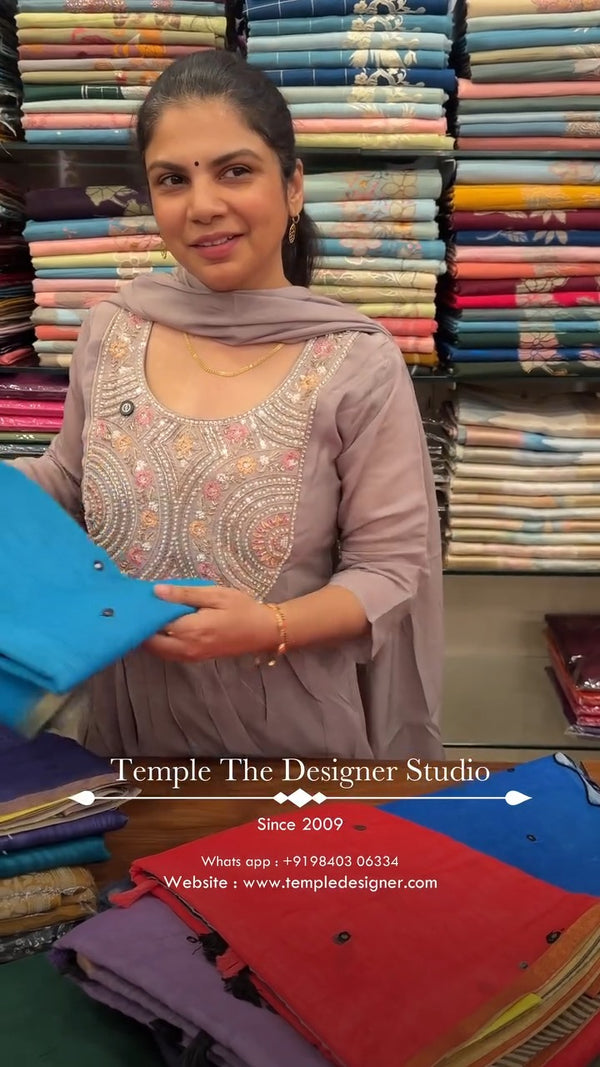 Saree Code - TTDS3374

Saree Name - Designer Saree

Blouse - Self C...