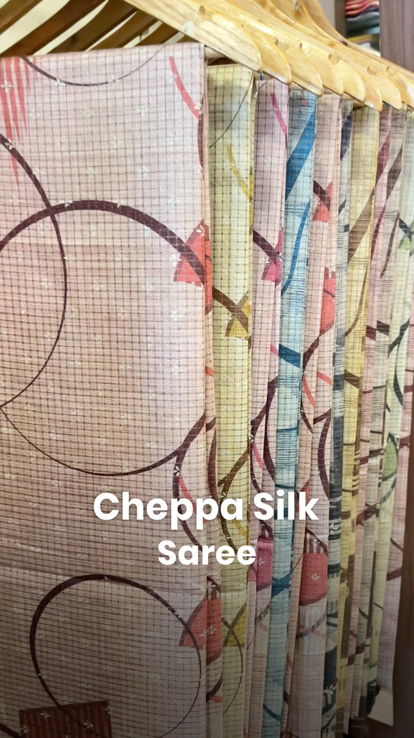 Saree Name - Chappa Silk Saree 

Length - 5mtrs to 5.5mtrs

Deliver...