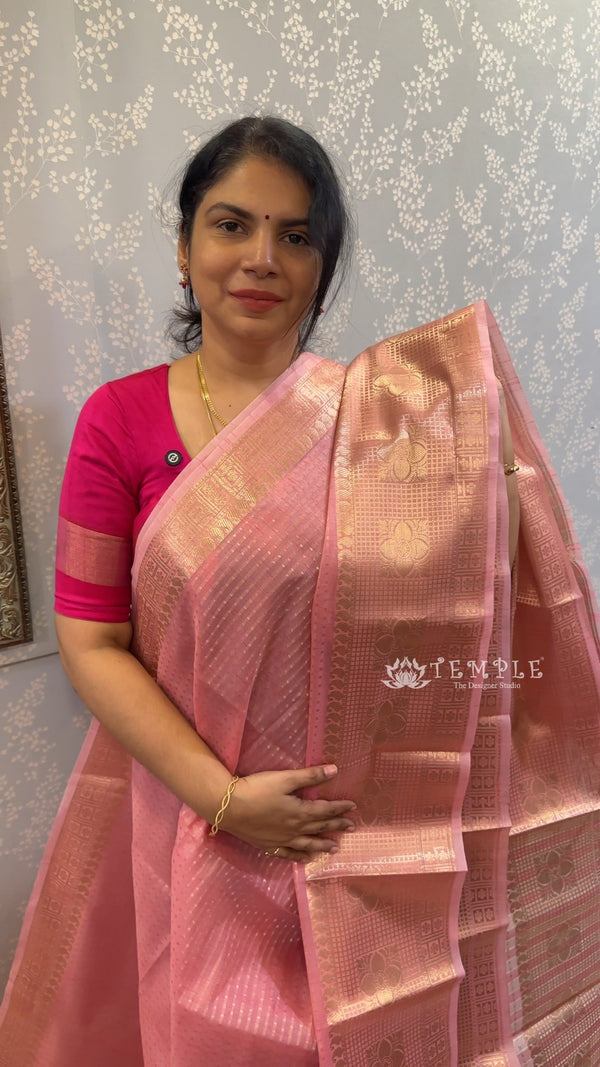 Saree Name - Chanderi Cotton Saree

Blouse - Self Colour Blouse

Le...