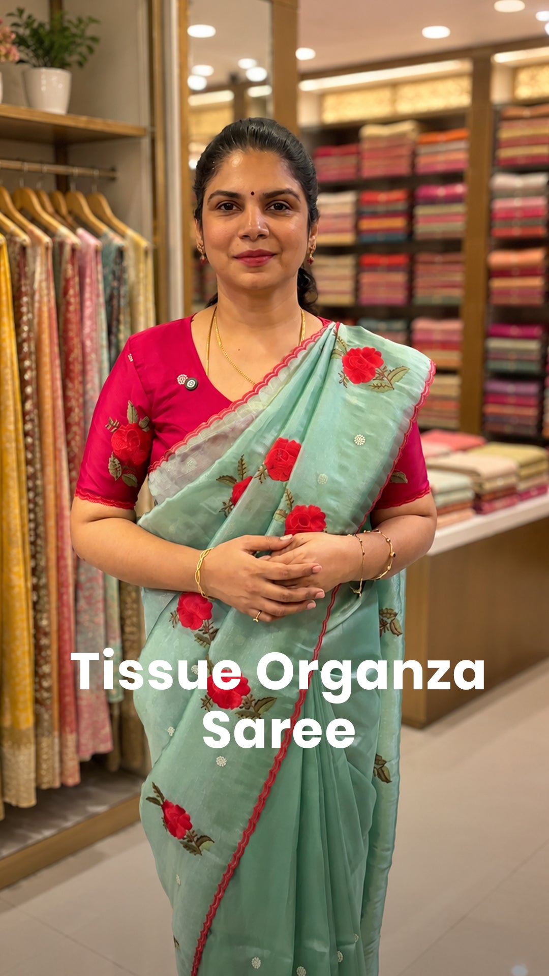 Saree Code -  TTDS3485

Saree Name - Tissue Organza Saree

Blouse -...