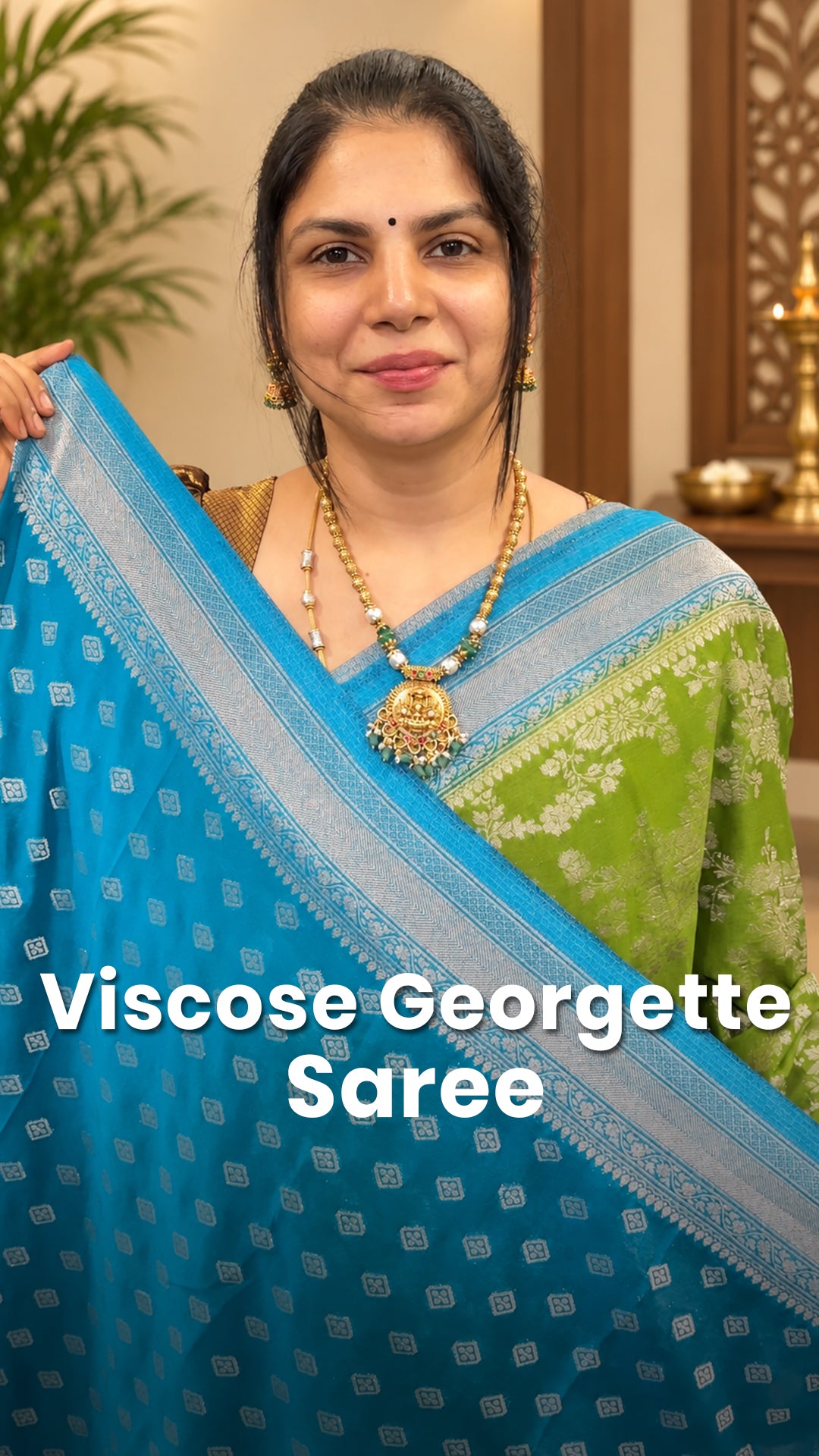 Saree Code - TTDS3560

Saree Name - Viscose Georgette Saree

Blouse...