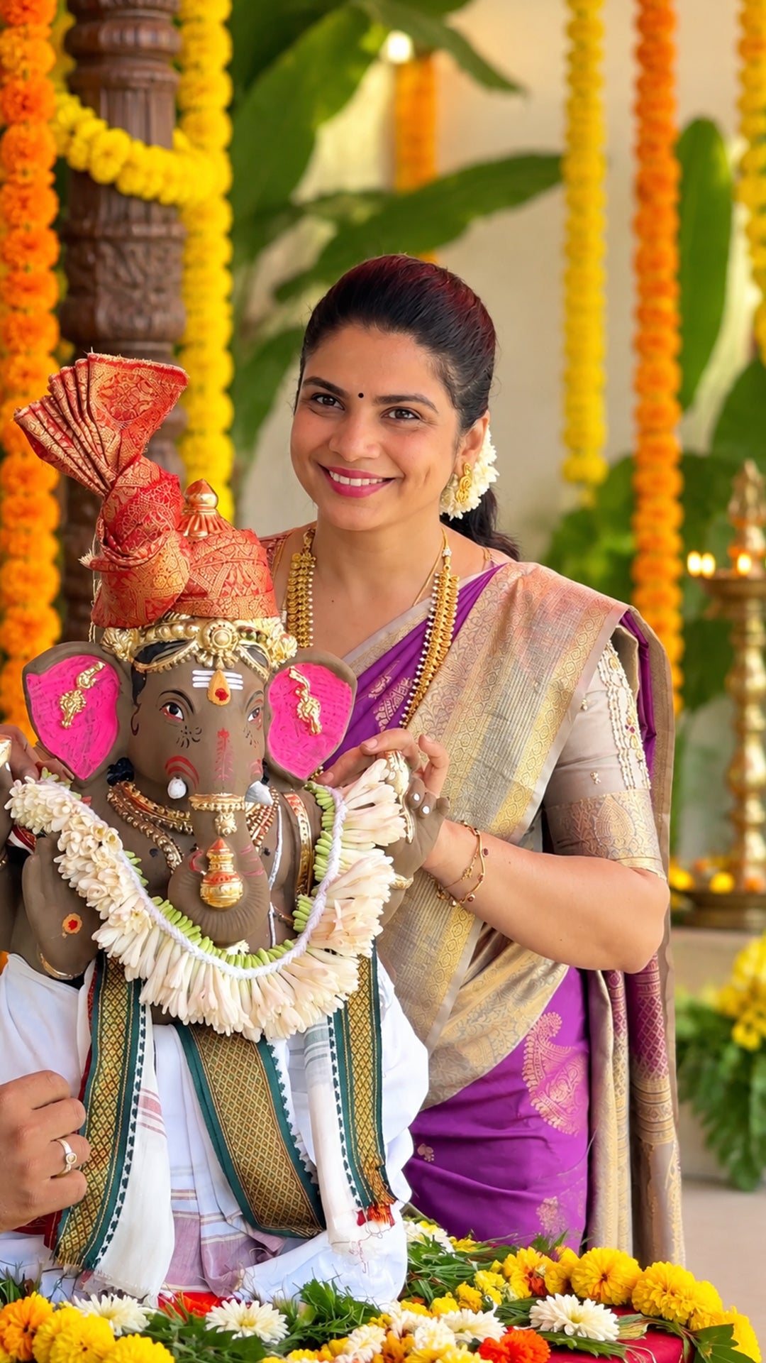 🙏✨ விநாயகர் சதுர்த்தி நல்வாழ்த்துக்கள்! ✨🙏

May Lord Ganesha bles...