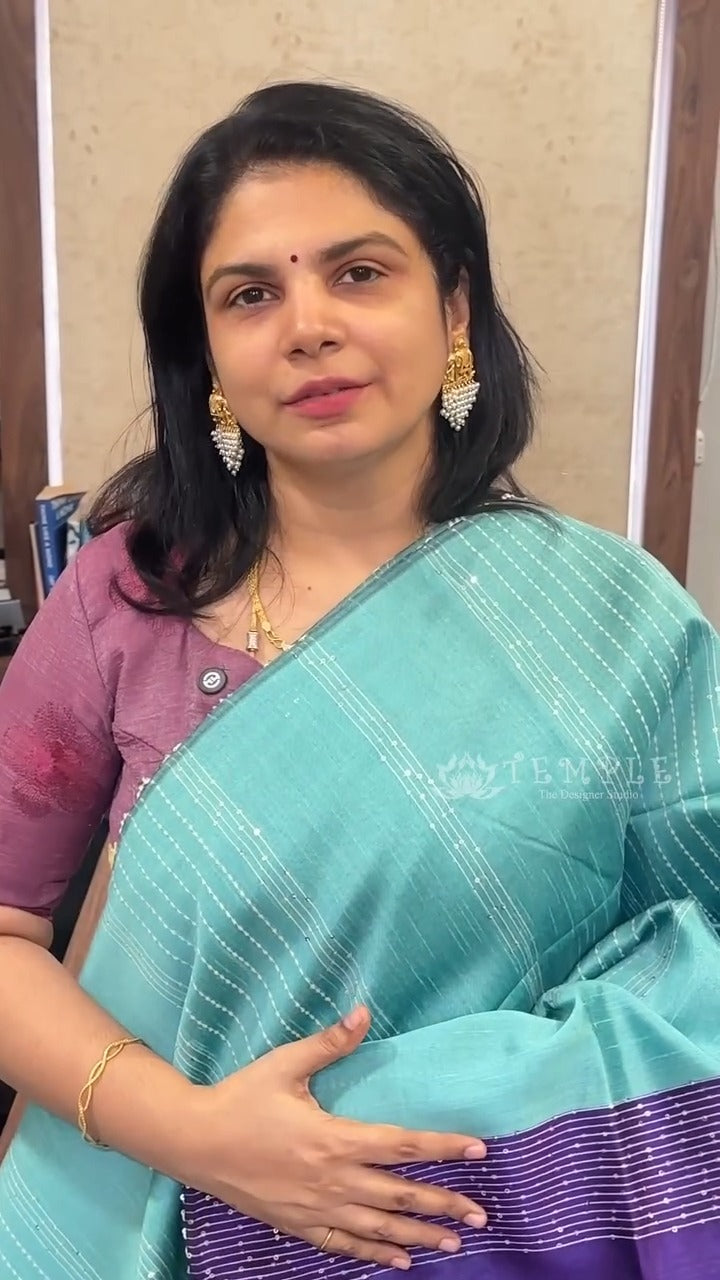 Saree Code - TTDS2100

Saree Name - Sequins Raw Silk Saree

Price -...