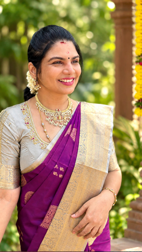 Saree Name - Semi Silk Saree

Blouse - Contrast Blouse

Length - 5m...