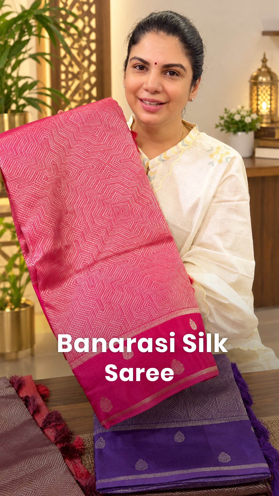 Saree Name - Banarasi Silk Saree

Blouse - Self Colour Blouse

Pric...