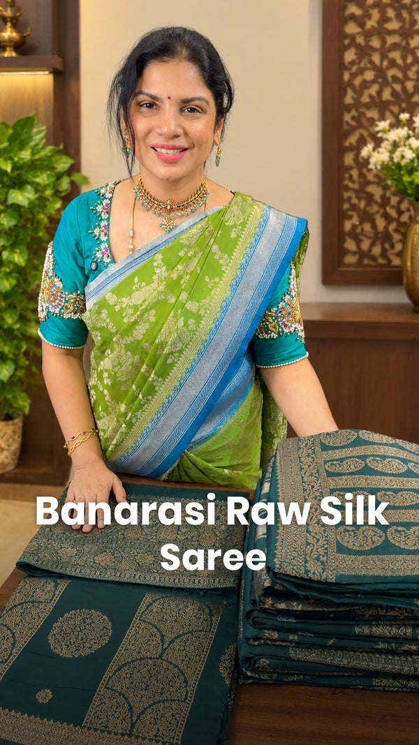 ✨ Draped in Green, Blessed with Divine Energy!

Saree Name - Banara...
