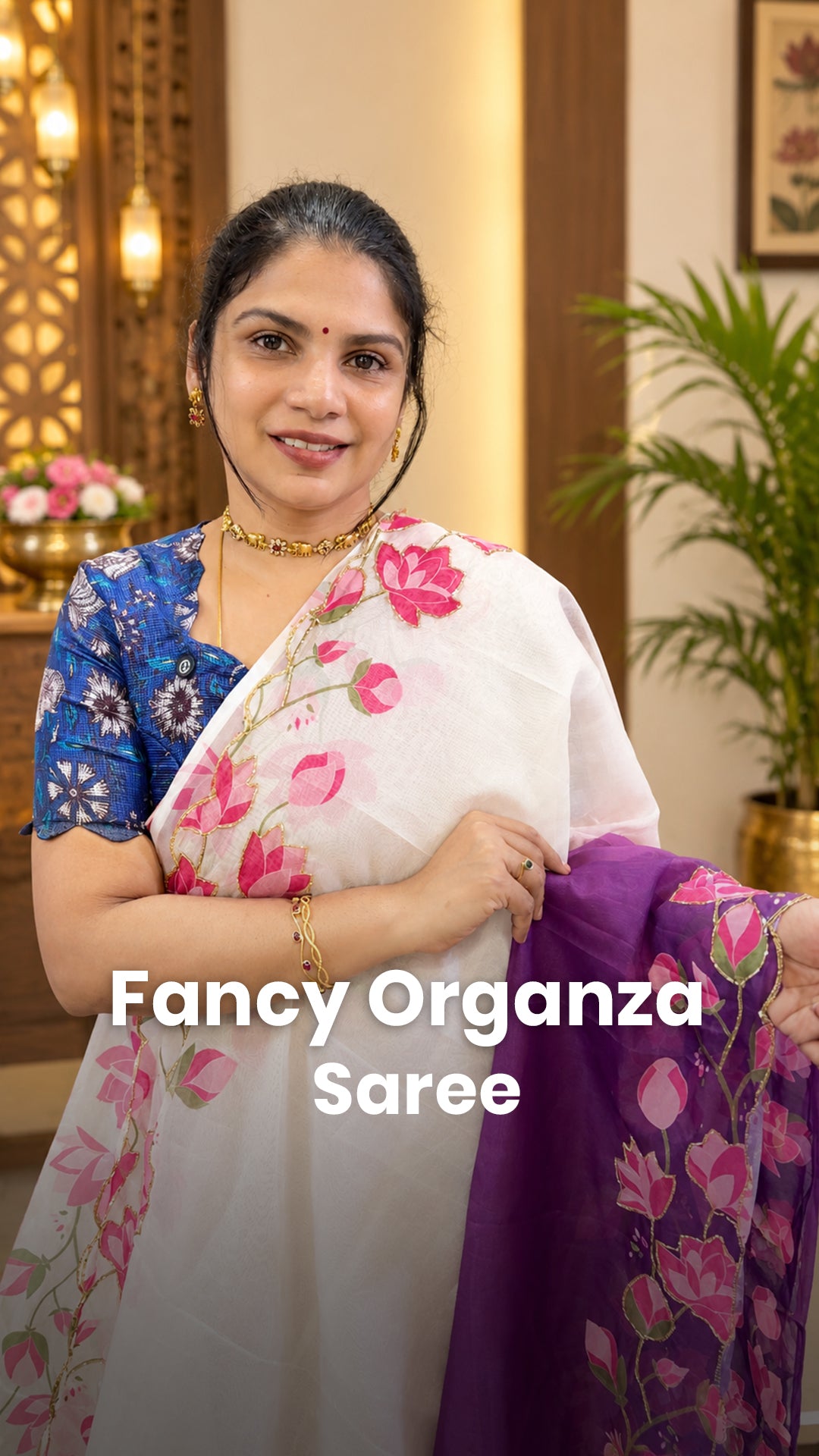 Saree Code - TTDS3698

Saree Name - Fancy Organza Saree

Blouse - P...