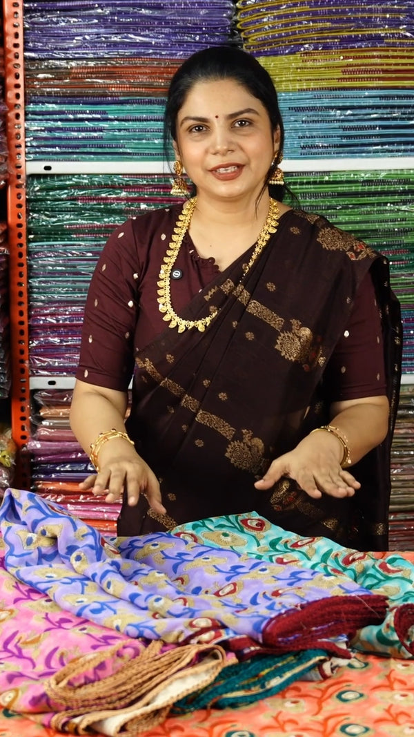 Saree Code - TTDS3579

Saree Name - Printed Chiffon Saree

Price - ...