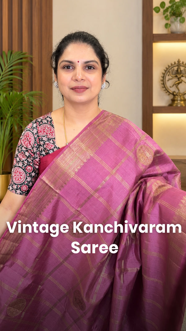 Saree Code - TTDS2933

Saree Name - Vintage Kanchivaram Saree

Pric...