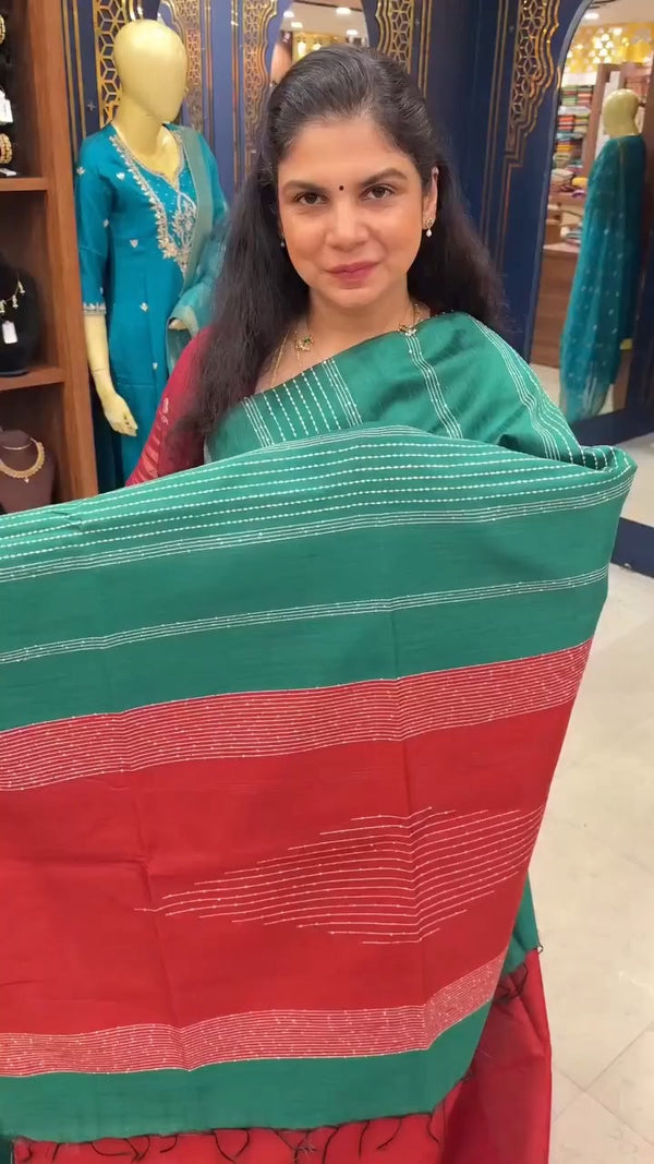Saree Code - TTDS2100

Saree Name - Sequins Raw Silk Saree

Blouse ...
