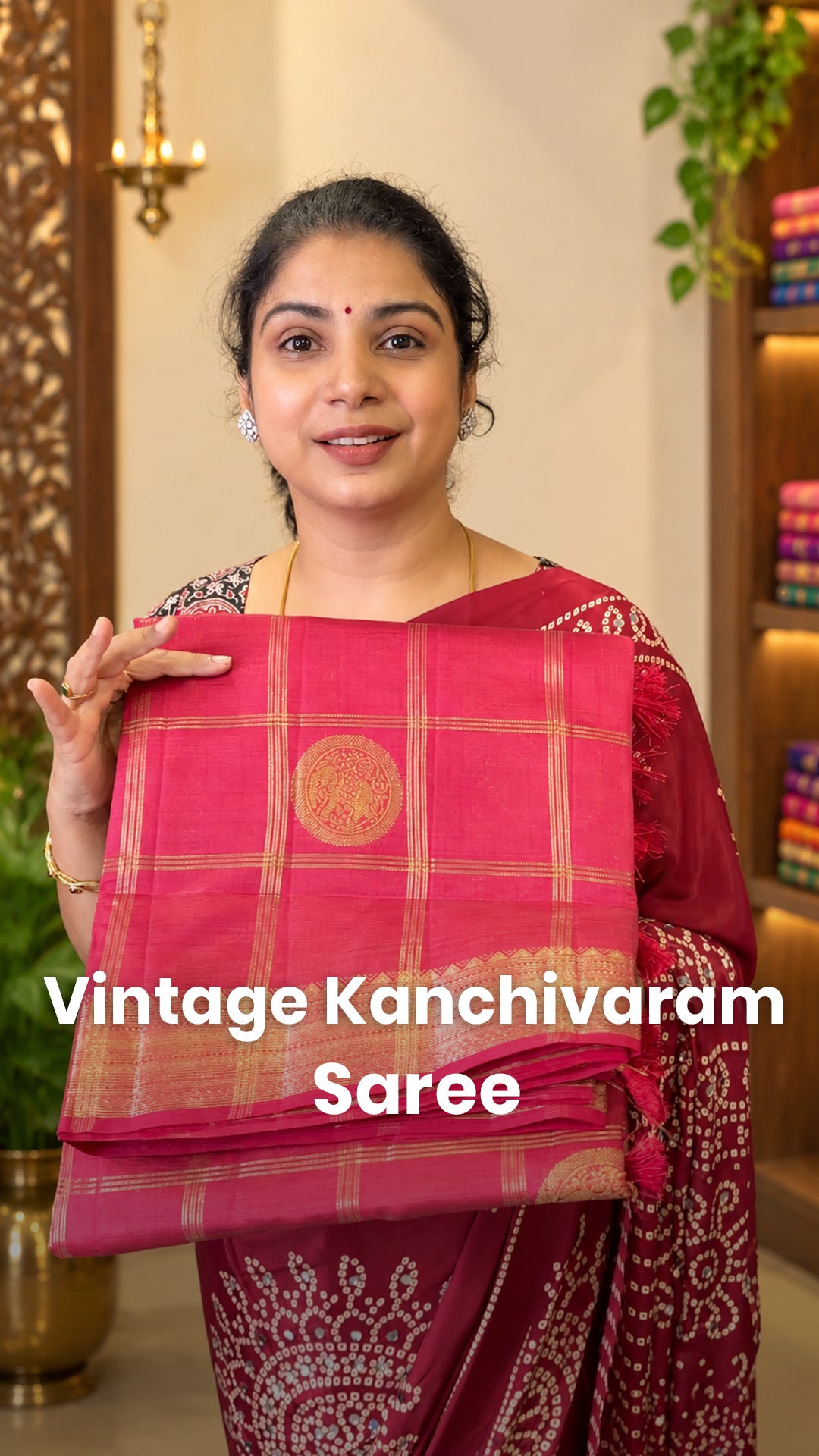 Saree Code - TTDS2933

Saree Name - Vintage Kanchivaram Saree

Pric...