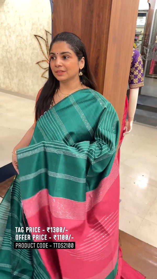 Saree Code - TTDS2100

Saree Name - Sequins Raw Silk Saree

Blouse ...