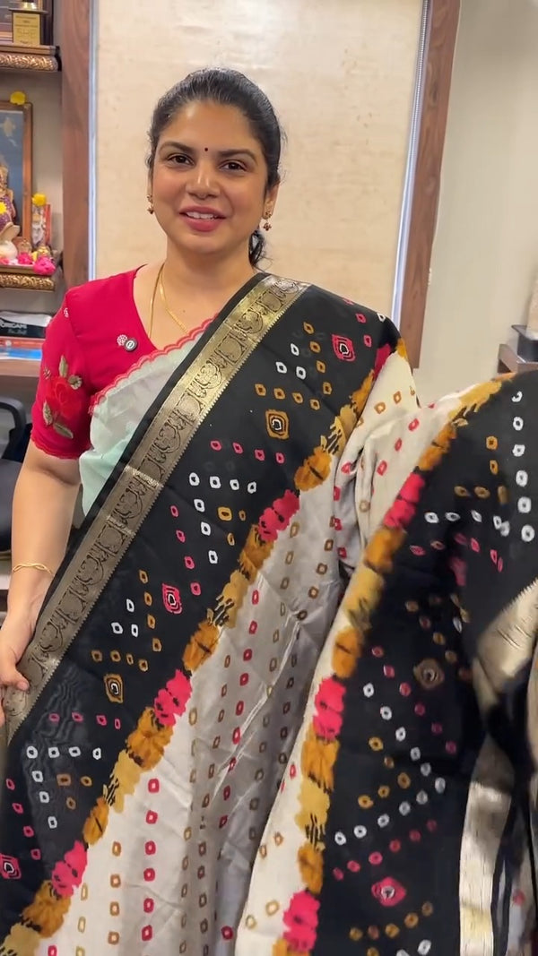 Saree Code - TTDS3520

Saree Name - Mangalagiri Cotton Saree

Price...