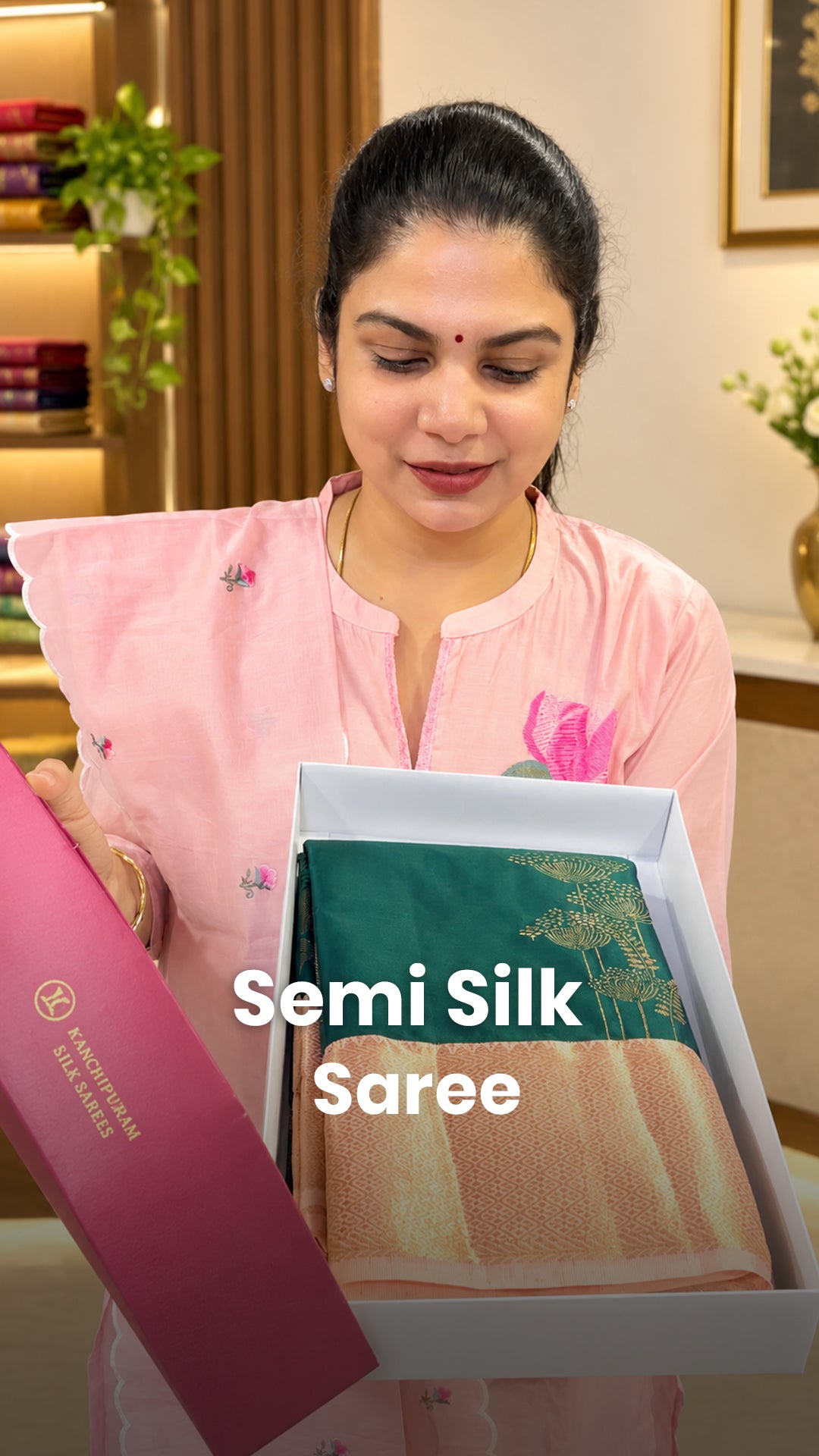 Saree Code - TTDS3713

Saree Name - Semi SIlk Saree

Price - Rs.300...
