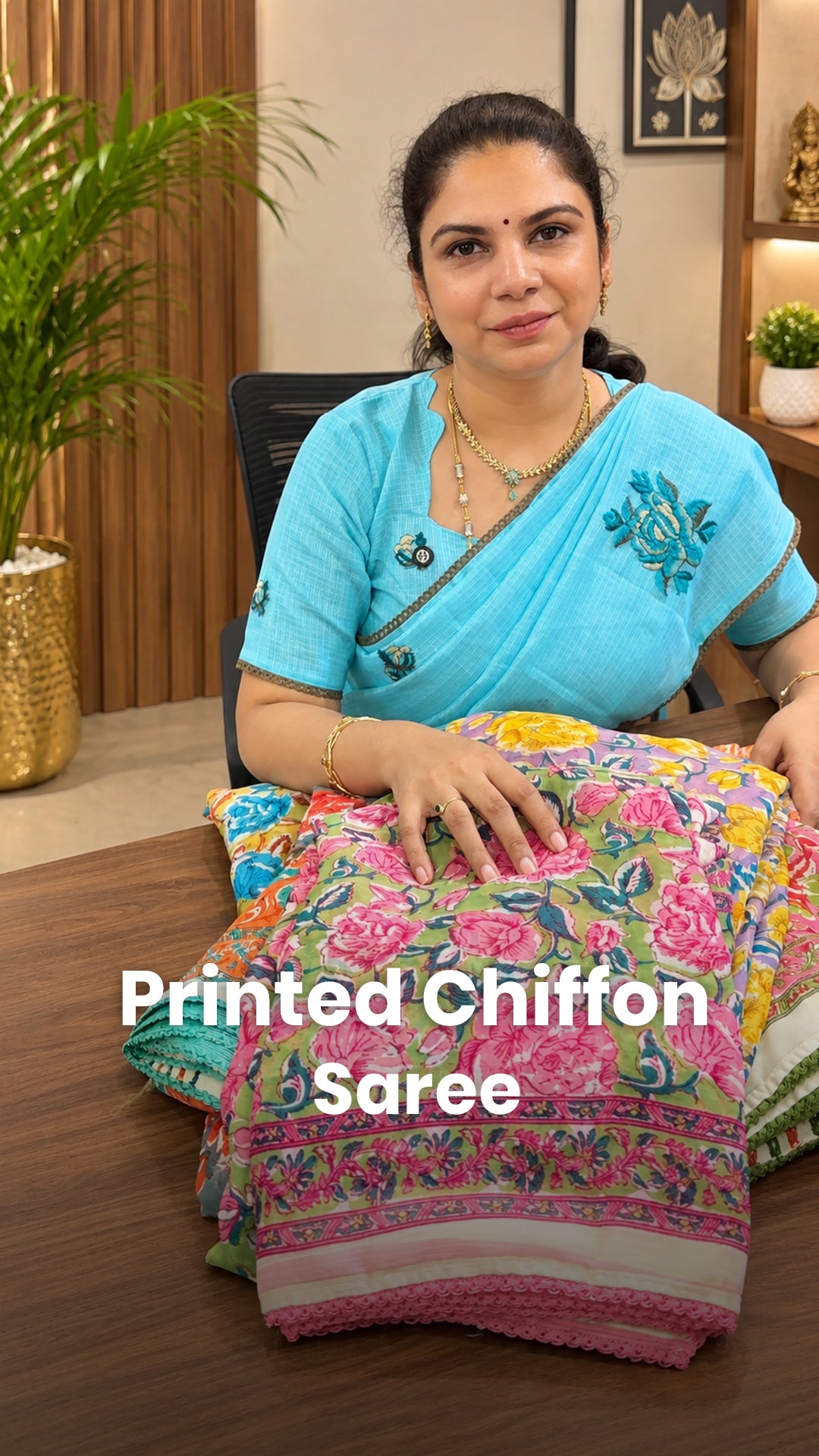 Saree Code - TTDS3674

Saree Name - Printed Chiffon Saree

Price - ...