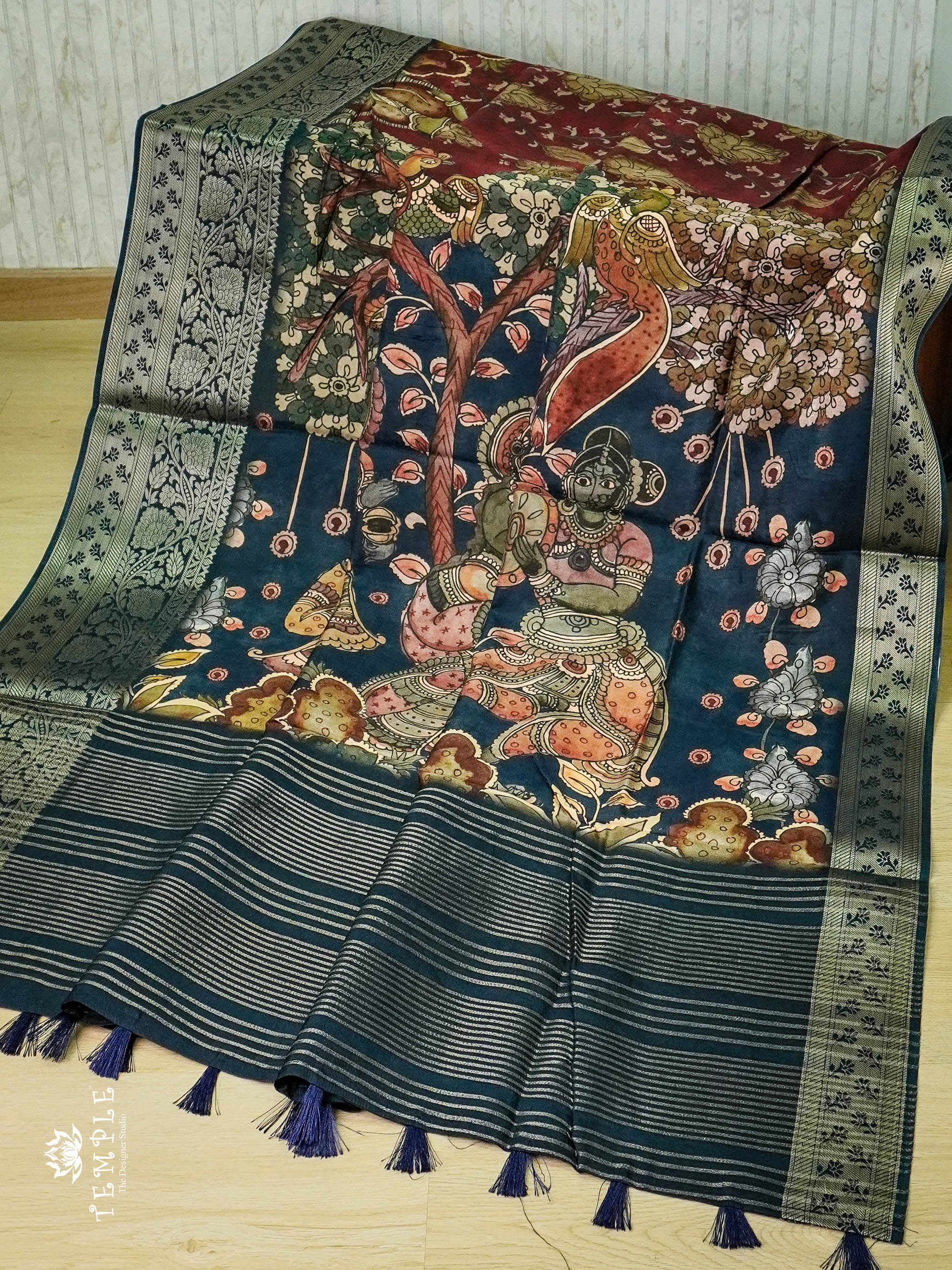 Hand Painted Pen Kalamkari Crepe Silk Saree 10038518 – Avishya.com