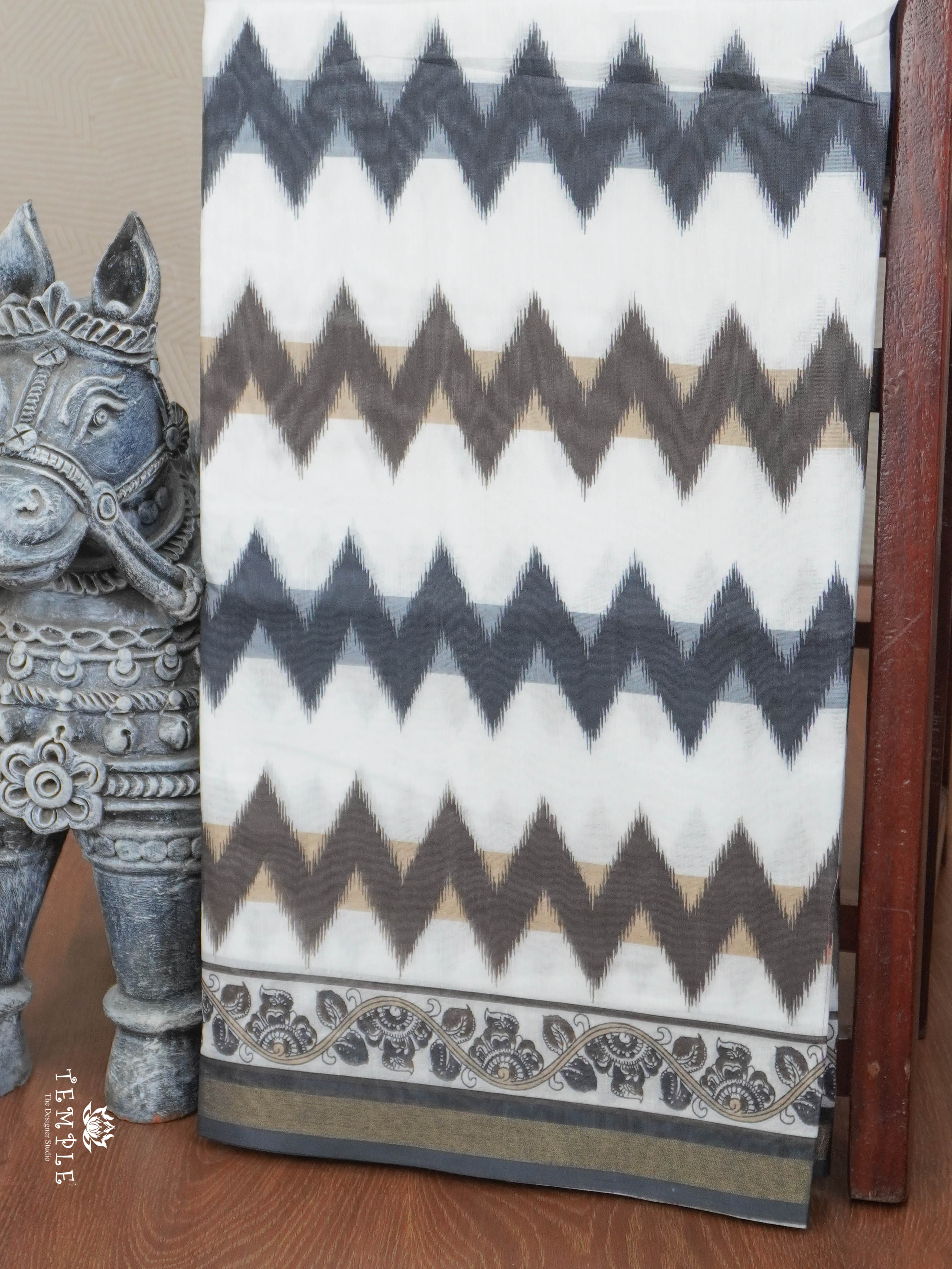 Ikkat Print Cotton Saree | TTDS2819