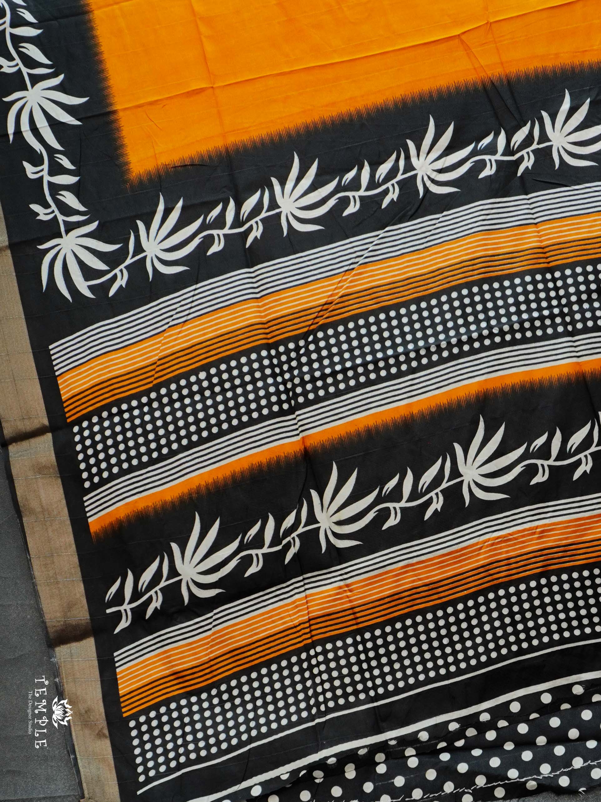 Raw Silk Saree With Floral Pattern | TTDS2304